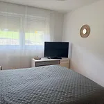 Private With Terrace And Parking Apartamento *